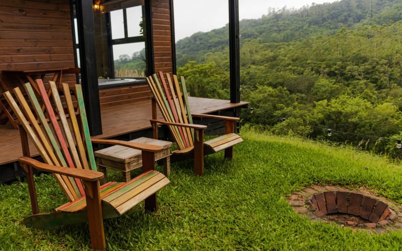 Área externa com fogo de chão.