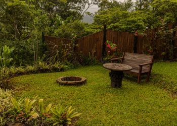 Área externa com fogo de chão.