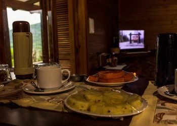 Café da manhã incluso.