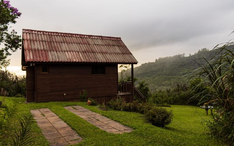 Chalé em meio a natureza.