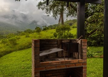 Churrasqueira de parrilla com vista para o canyon 01.