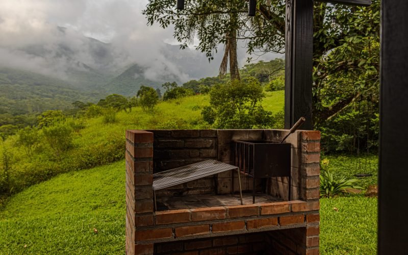 Churrasqueira de parrilla com vista para o canyon 01.
